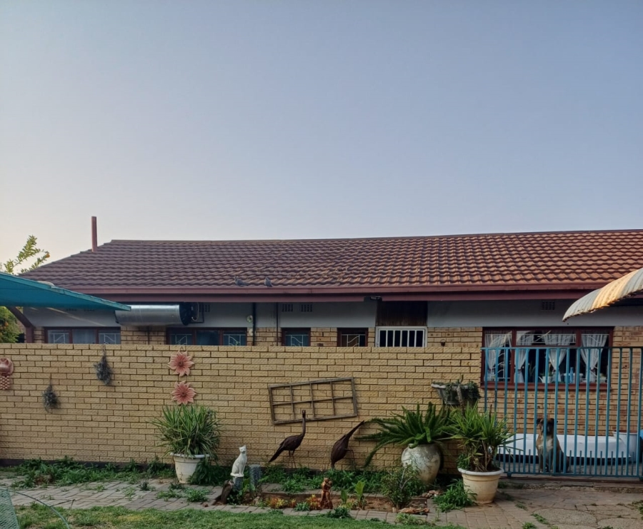3 Bedroom Property for Sale in Riebeeckstad Free State